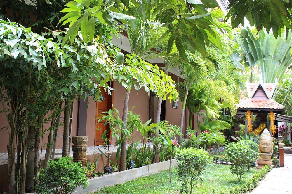 Central Night Hotel Siem Reap Luaran gambar