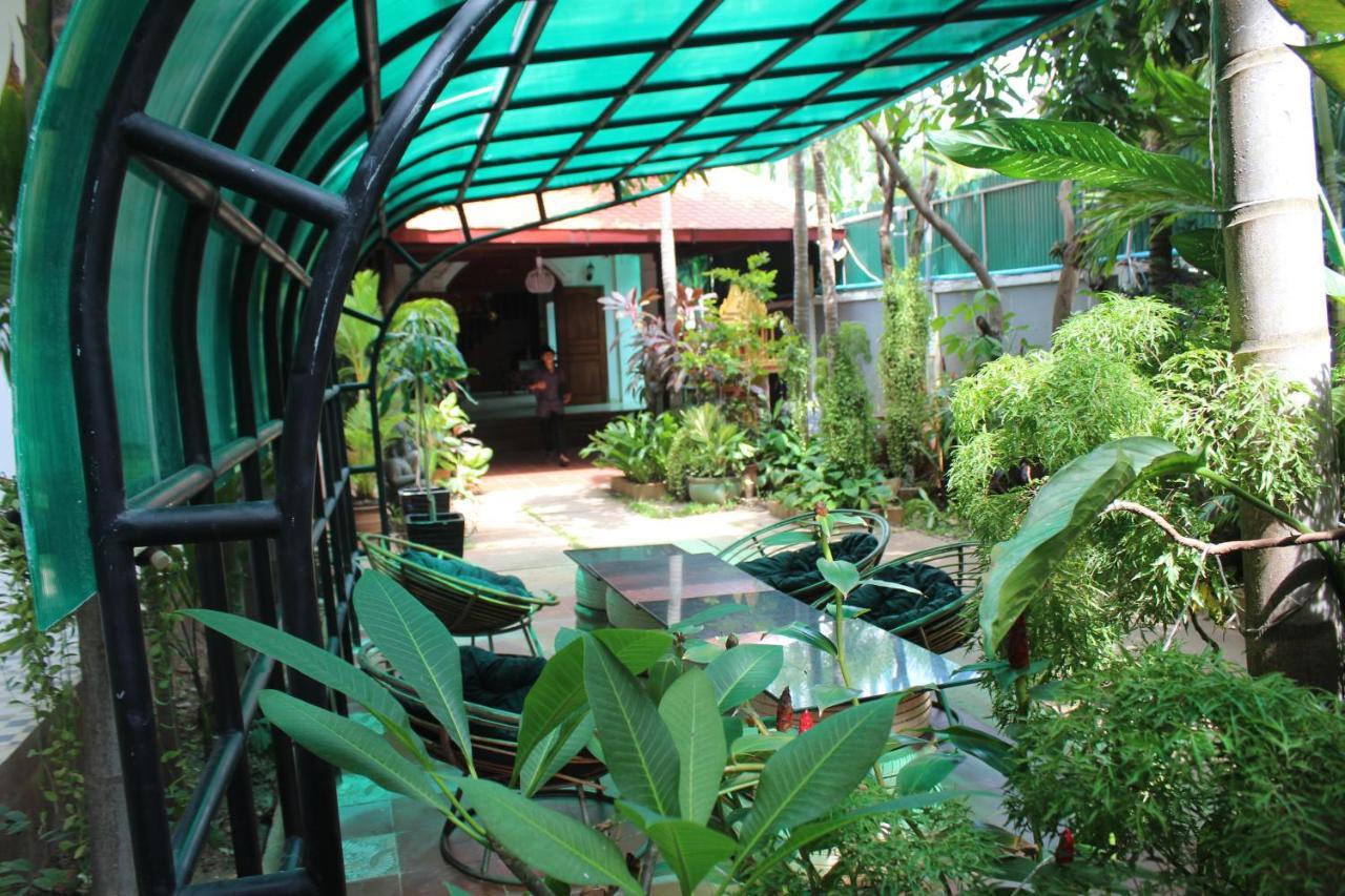 Central Night Hotel Siem Reap Luaran gambar