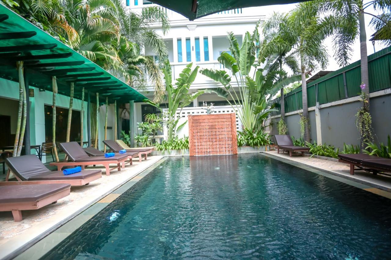 Central Night Hotel Siem Reap Luaran gambar